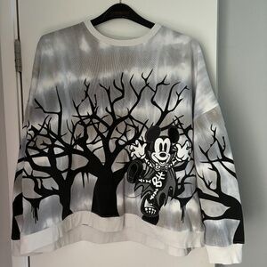 Disney World Halloween Mickey sweatshirt XL